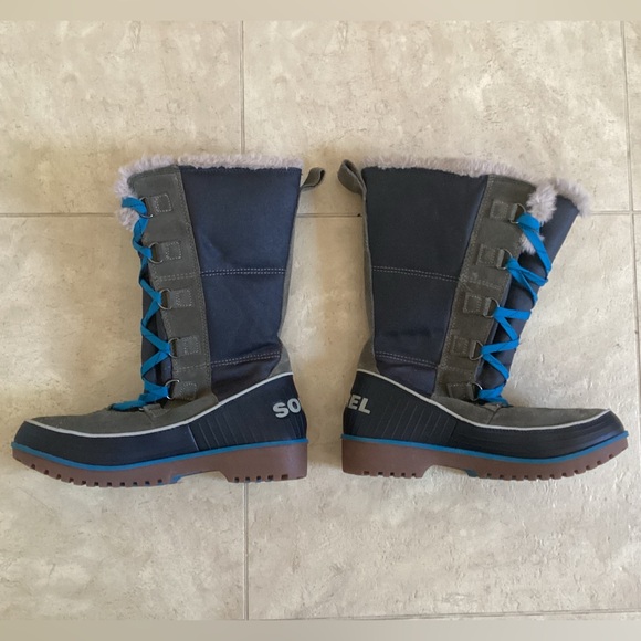 Women’s Sorel Tivoli High II Winter Boots, Size 8 - Picture 2 of 9